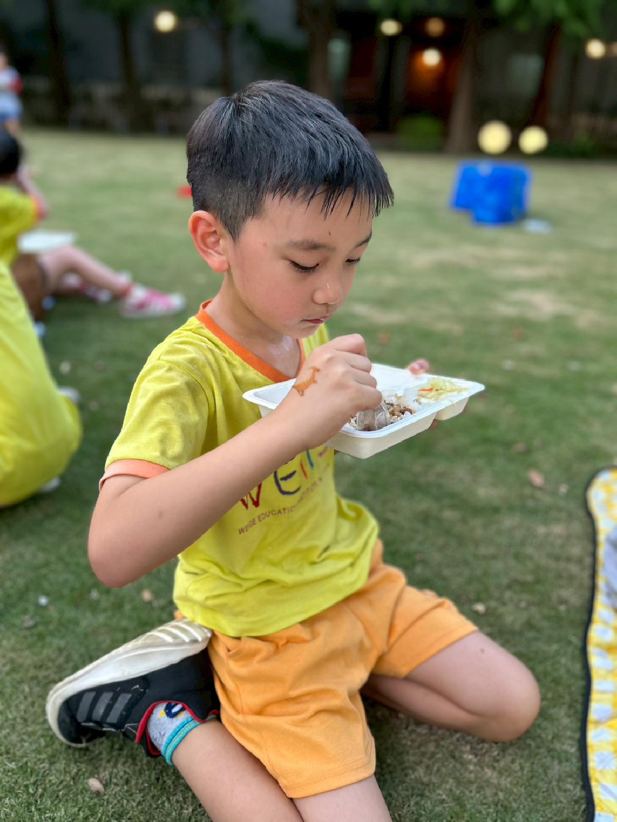 line_album_夜宿營活動_250818_824 line_album_夜宿營活動_250818_824