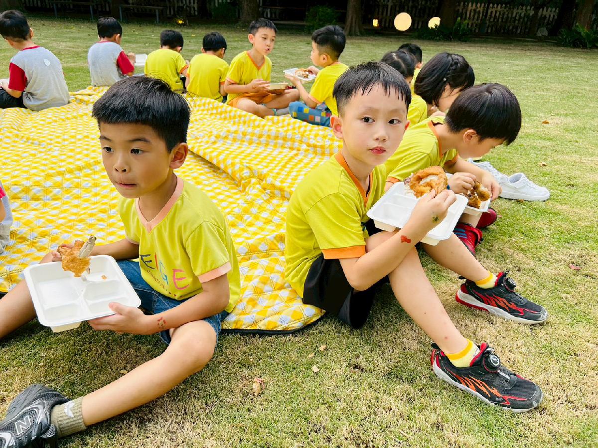 line_album_夜宿營活動_250818_802 line_album_夜宿營活動_250818_802