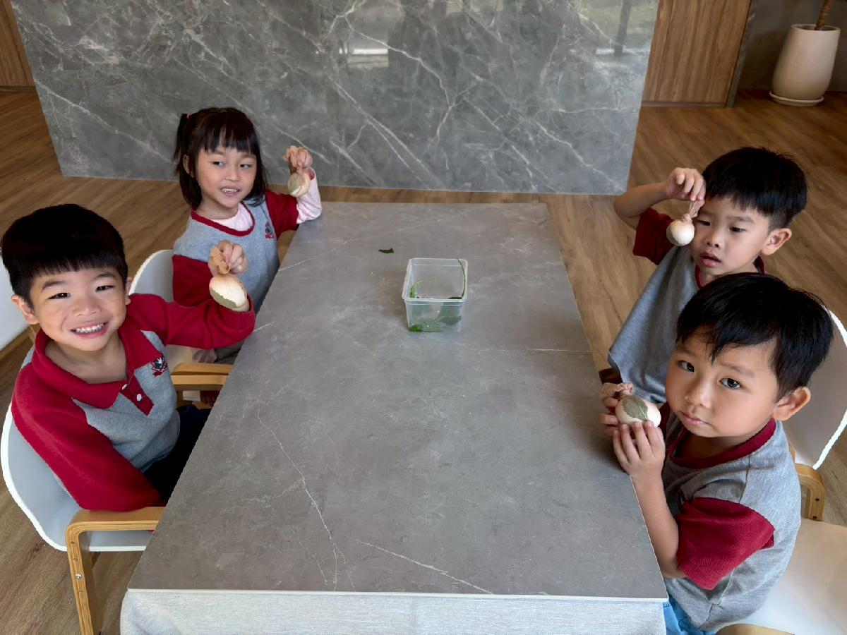 line_album_生態園區染蛋_251127_28