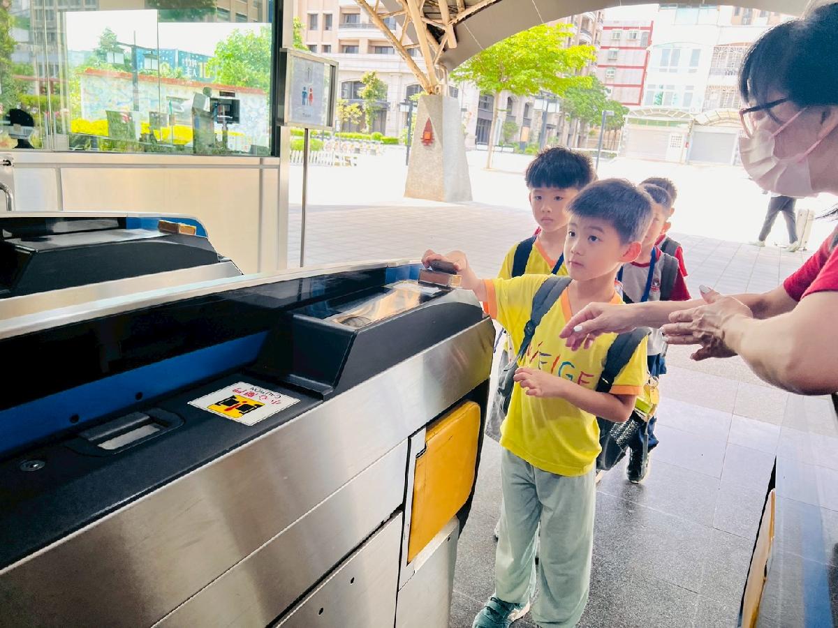 line_album_大班戶外教學內灣_260519_7